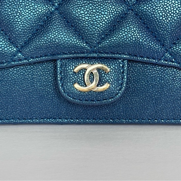 Chanel Iridescent Caviar Quilted Flap Zip Card Holder Blue - Picture 6 of 12